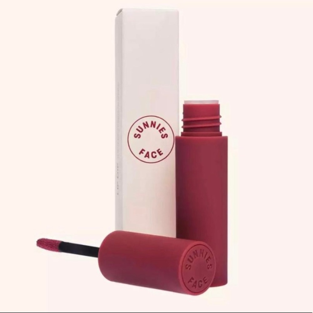 Sunnies Face Lip Dip so good | brick rose